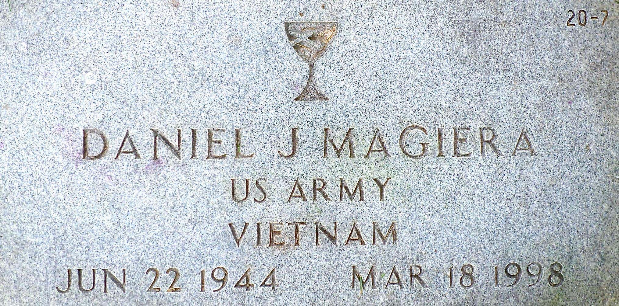 Daniel Magiera Headstone