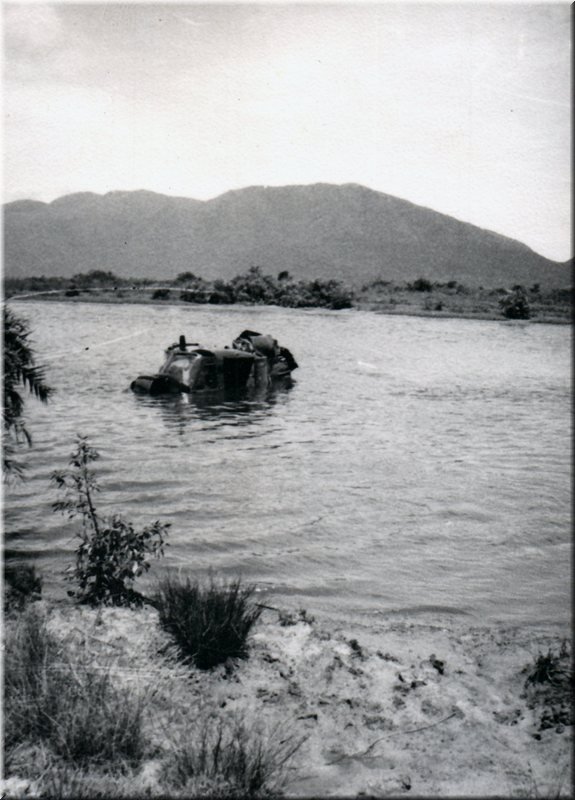 1966_August_My_Crash_0003_a.jpg